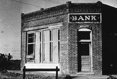 bank-closes-down-3