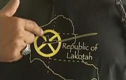 Биткойн в белых одеждах официальной валюты