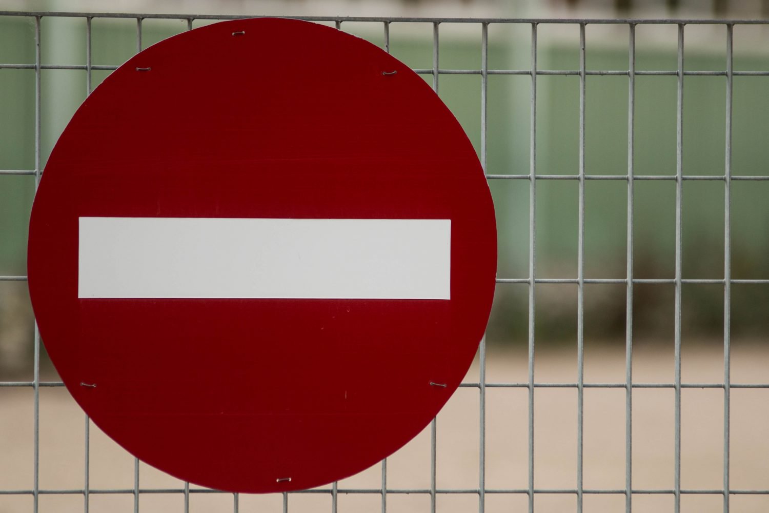 Регулятор Великобритании: DLT-стартапам отказывают в открытии банковских счетов