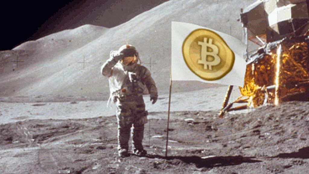 фотография космонавт на луне с флагом биткойн