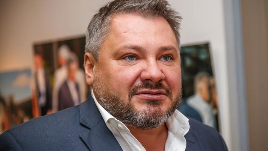 Кандидат в президенты Антон Баков обещает сделать биткойн официальной валютой