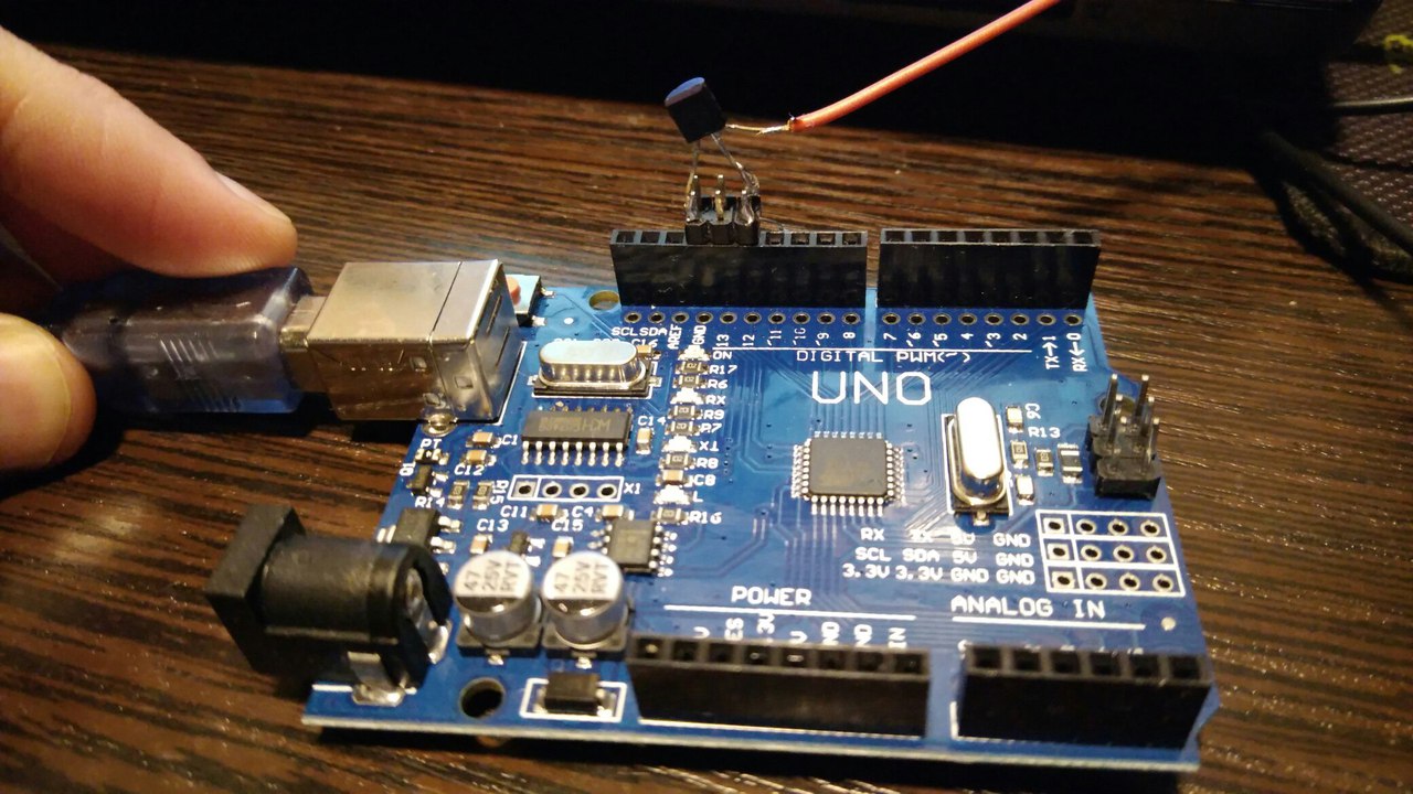 Ошибка компиляции arduino uno. Майнинг на ардуино уно. Arduino uno комплектующие. Watchdog ардуино своими руками. Arduino uno на руке.