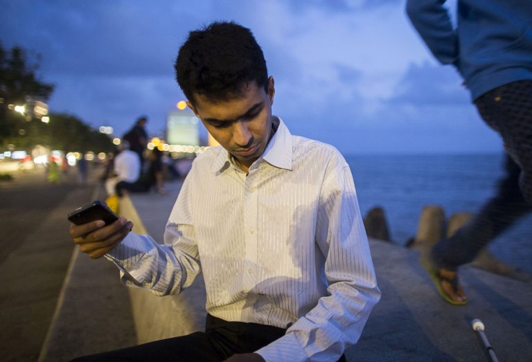 Ведущие индийские банки приостановили обслуживание счетов крупных биткойн-бирж