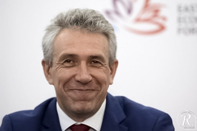 В Давосе ВЭБ расскажет, как реализуется технология блокчейн в России