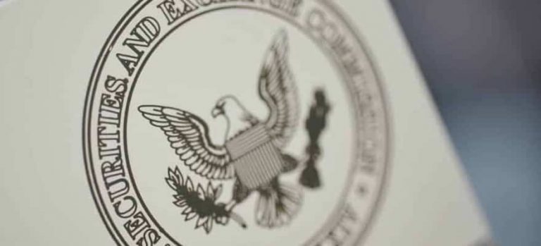 SEC вынуждает менеджеров отозвать их предложения об открытии биткойн ETF