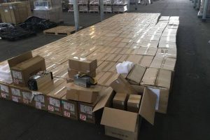 Таможня Украины задержала 200 майнеров 