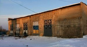 В заброшенном заводе резино-техических изделий Оренбурга обнаружили нелегальную криптоферму