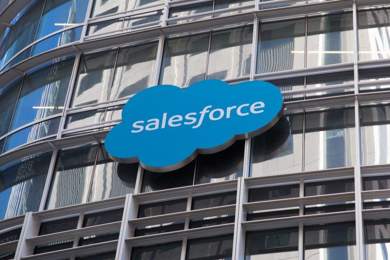 Компания облачных вычислений Salesforce работает над блокчейн-продуктом