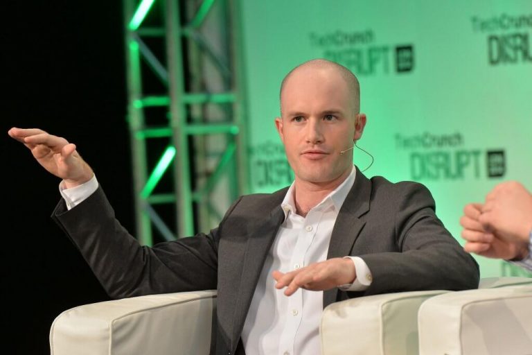 Гигант стал еще больше: у Coinbase теперь почти столько же клиентов, сколько у Fidelity Investments