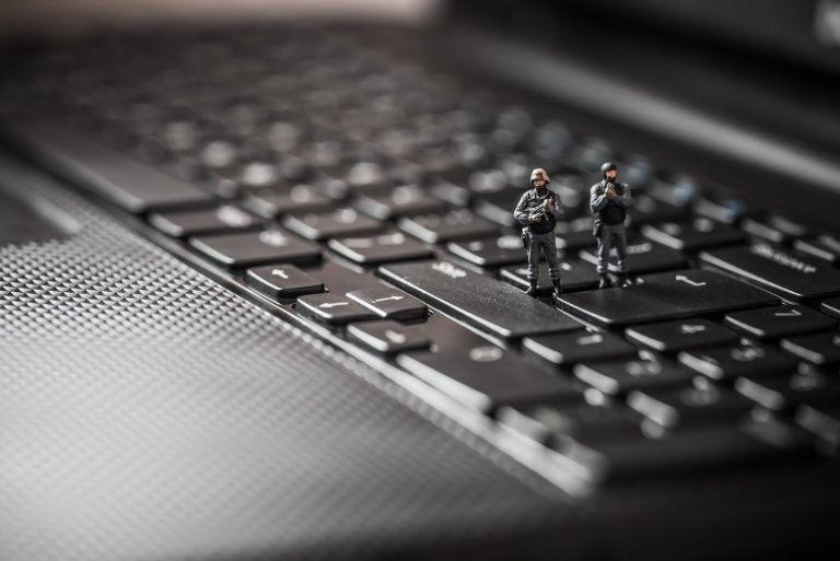 Новая вредоносная программа-мессенджер на Facebook нацелена на криптоюзеров