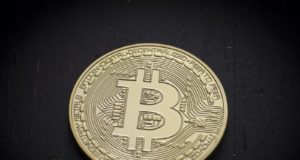 Биткойн и независимые права собственности