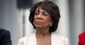 Максин Уотерс: «США не может позволить Libra соревноваться с долларом»