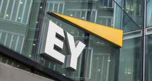 Ernst&Young запустила бета-версию сервиса для анализа токенов и смарт-контрактов