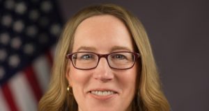 Комиссар SEC Эстер Пирс предложила ввести трехлетние «каникулы» для стартапов