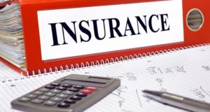 страхование, папка, калькулятор, ручка