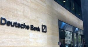 Аналитик Deutsche Bank