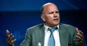 Майкл Новограц