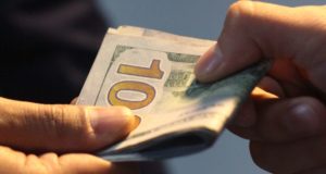 Деньги, руки, взятка, коррупция