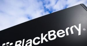 Логотип Blackberry, небо