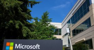 Microsoft, здание, деревья, небо