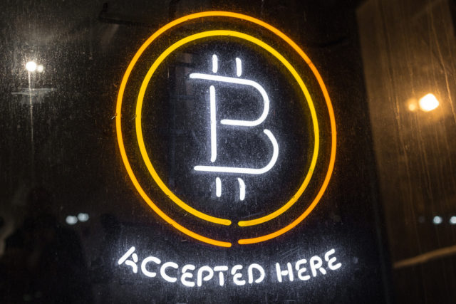 700 тыс. отелей начнут принимать к оплате биткойн здесь принимают биткоин