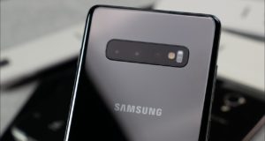 Смартфон Samsung