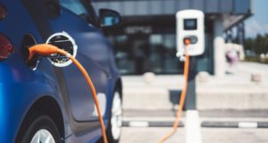 Электромобиль, зарядка