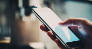 сотовые телефоны пользователи