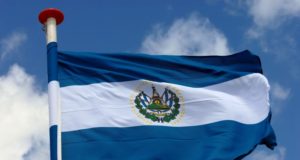 Сальвадор флаг