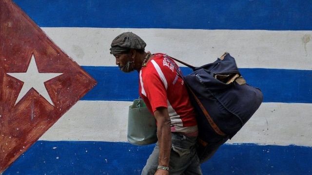 Alt: Биткойн, Куба, Интернет