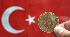 Флаг Турции, биткоин, монета