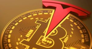 Логотип Tesla, биткоин