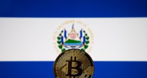 Флаг Сальвадора, биткоин, монета